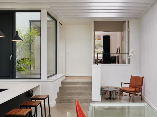 Monkstown, Extension